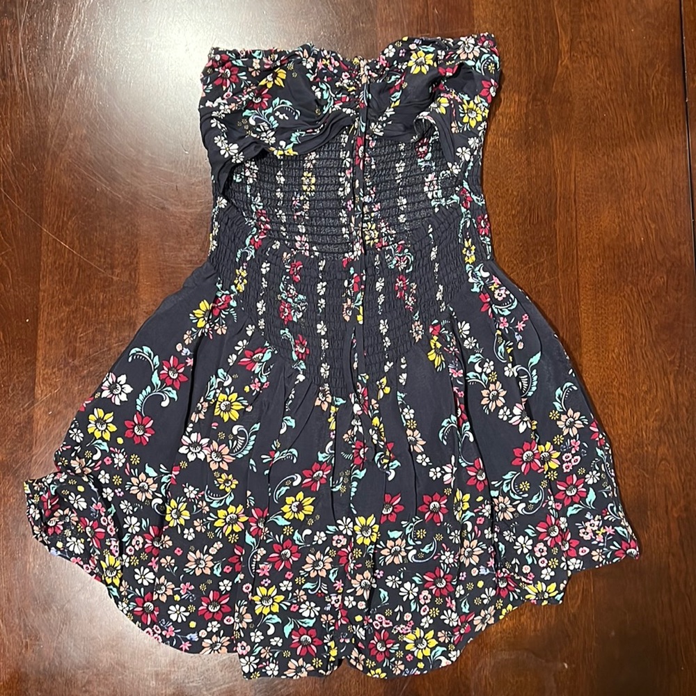 Skylar + Madison Flowy Floral Romper Size L